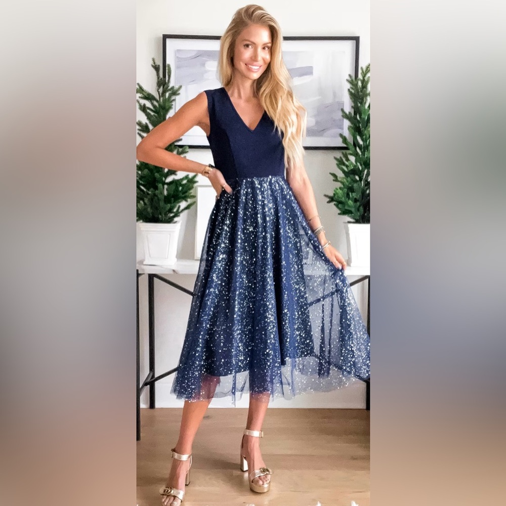 NWT Cupshe Holiday Shimmer V-Neck Tulle Midi Dress, Size M, Color Navy